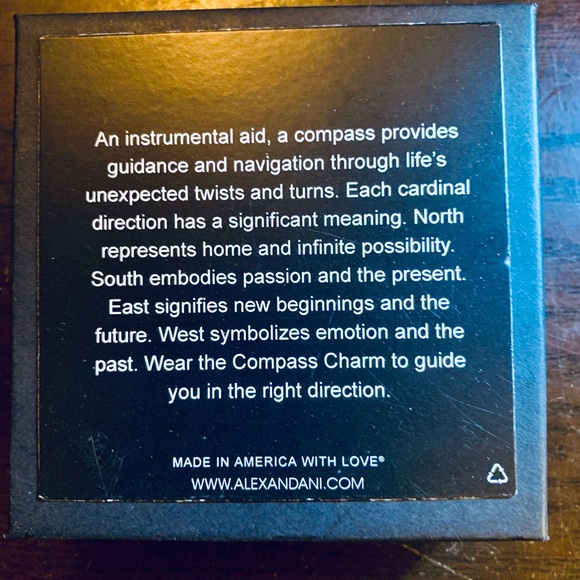 Alex & Ani bracelet- Compass - Picture 5 of 5